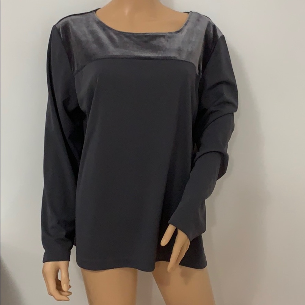 NWOT The Daisy Group Ltd Top.